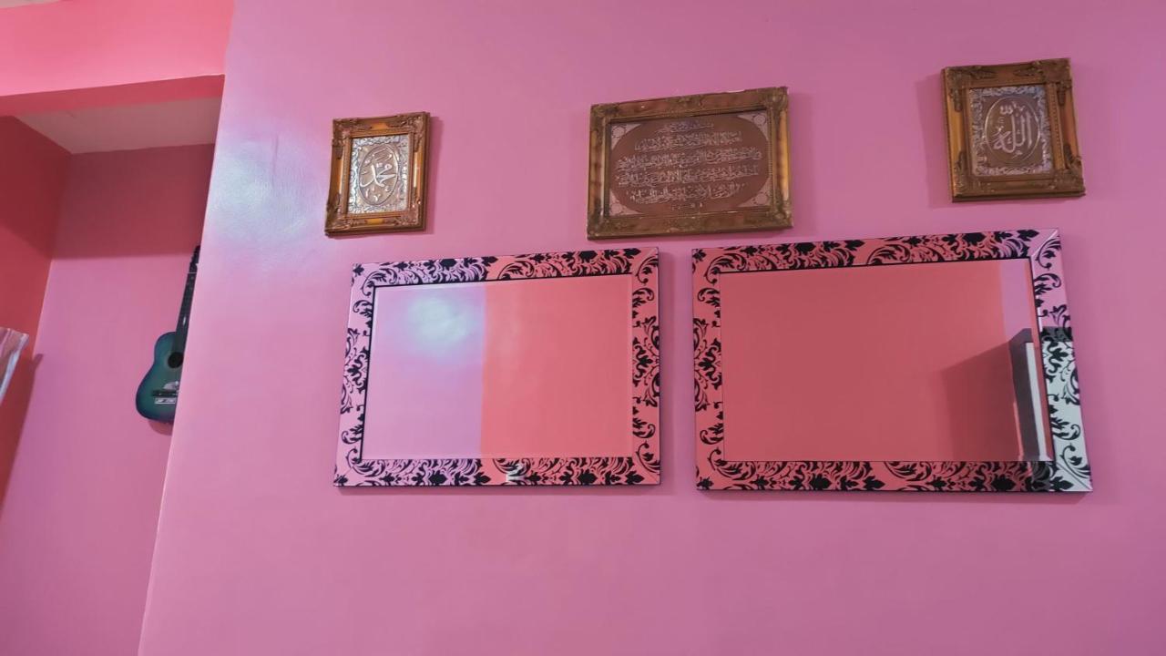 Zulaikha'S Homestay Ulu Tiram Johor Bahru Kültér fotó